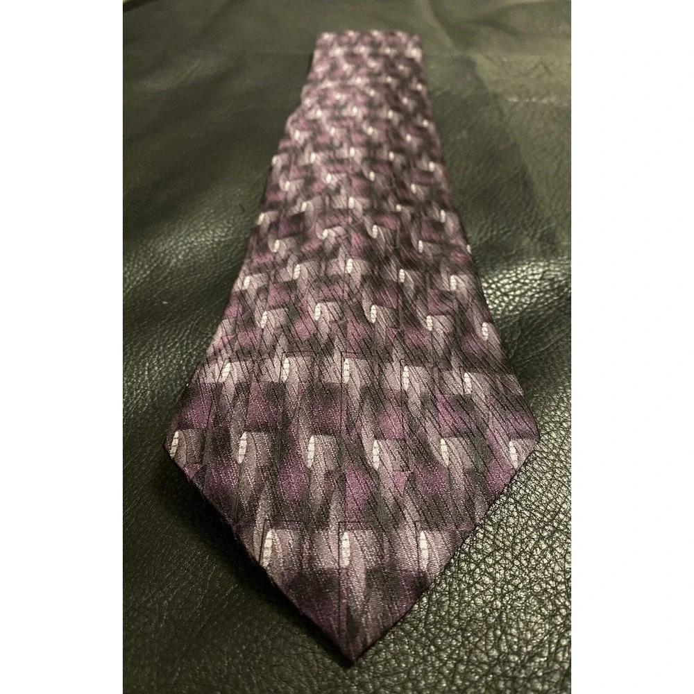 Gianfranco Ruffini 100% Silk Tie Purple Shades Geometric Men Necktie 58